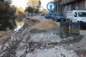 بدء العمل في إصلاح الجزء المنهار من كورنيش بنى عبيد بالدقهلية (7)