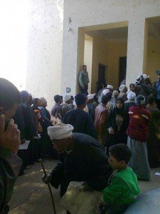 بالتعاون مع ثلاث جمعيات أهلية بنك الشفاء بقرية المعابدة التابعة لمركز ابنوب بأسيوط1