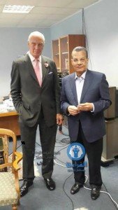 بالصور.. عادل حمودة يحاور مسؤول مكافحة الإرهاب في مجلس اللوردات1