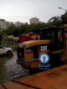 تجمعات المياه الناتجة عن الأمطار وغرق محطة مياة الصرف الصحي بمنطقة المشاية السفلية (1)