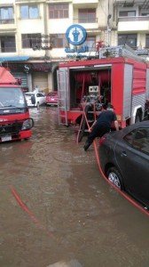 تجمعات المياه الناتجة عن الأمطار وغرق محطة مياة الصرف الصحي بمنطقة المشاية السفلية (14)