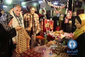 جولة تفقدية لمعرض المنتجات اليدوية بحديقة الاسرة والطفولة