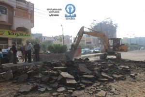 يتابع اعمال الرصف بشوارع مدينة دسوق2