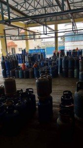 المواطنون يعانون من أزمة الغاز في محافظة جنين فلسطين5