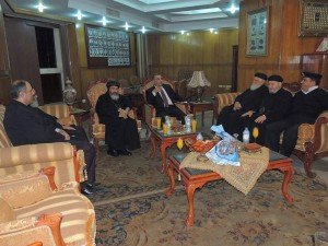 تادرس أسقف بورسعيد يقدم التهنئة لرجال الشرطة