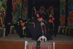 أرض لاتنبت الزهور في العتبة5