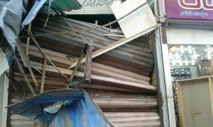 تستنجد بمحافظ الأسكندرية ومدير الأمن من حى الجمرك