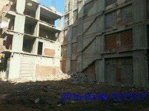 حي أول المنتزة ينفذ إزالة خمسة عقارات1