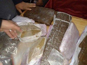 أكبر عملية تهريب مخدرات فى تاريخ مطار القاهرة الدولى2