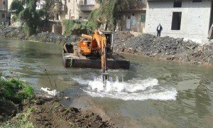 إزالة التعديات على بحر تيرة بالحامول2