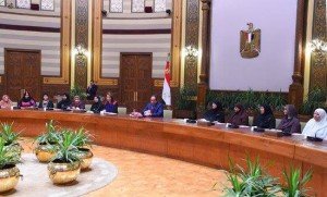 الرئيس السيسي يصدر قرار بصرف 50 ألف جنيه لكل أم مثالية أو أداء فريضة الحج1