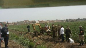 تنفيذ قرار فصل الحد المساحى بين أراضى أملاك الدولة وأهالى قرية  الستامونى3