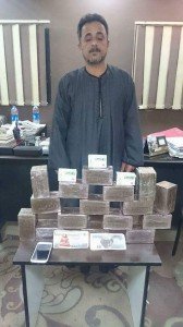 صقر المباحث بالغربية (( هادي سالم )) ...يوقع بأخطر تجار المخدرات بكفرالزيات في المصيدة 1