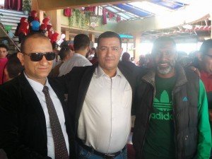 يحتفل بيوم اليتيم 4