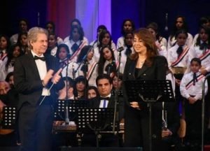 غادة والي ترعى حفل عبد الله الرويشد لصالح كورال أطفال مصر