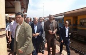 وزير النقل يوجه بتفعيل دور نقاط التفتيش