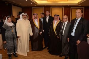 بالصور تكريم سفراء السعادة والعطاء بالوطن العربي2