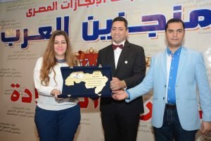 بالصور تكريم سفراء السعادة والعطاء بالوطن العربي4