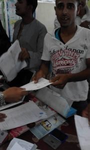 بدء توزيع الكروت الذكية للتوك توك 1