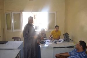 بدء توزيع الكروت الذكية للتوك توك 5