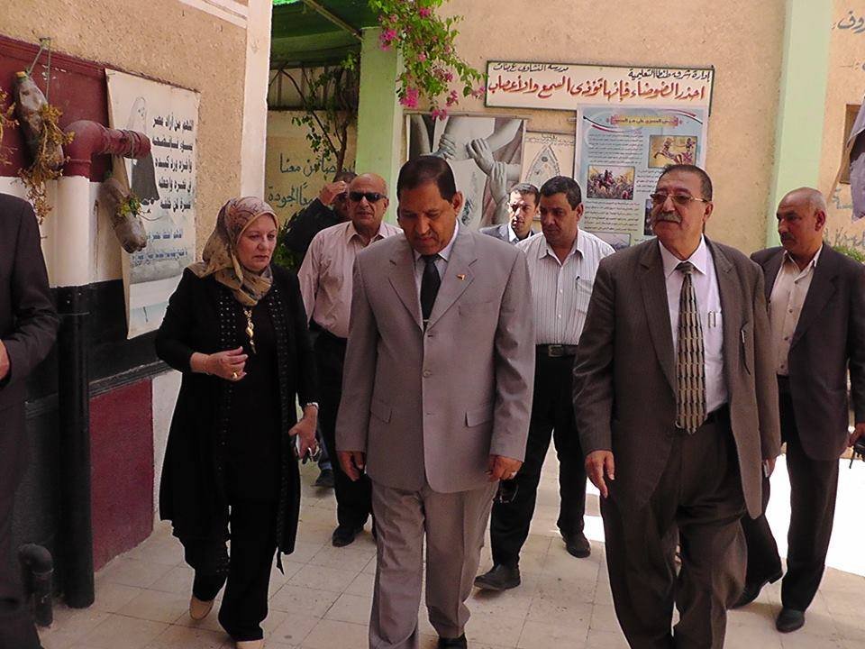 محافظ الغربية يتفقد بعض مدارس طنطا 3