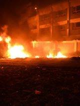 إشتعال النيران في مواسير الصرف الصحي  بقرية الوسطانيه بكفرالدوار