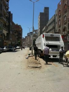 بدء العمل بسيارات النظافة الجديدة في شوارع مدينة دمياط1