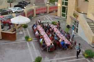 مائدة إفطار جمعية الباقيات الصالحات