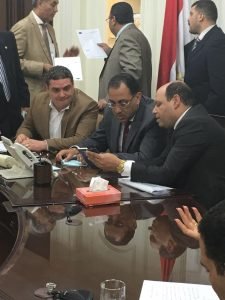 عملية إنقاذ وتطوير الصرف الصحي والبنية التحتية لمنطقة الليمون بحي المطرية.2