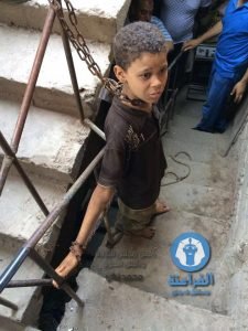 يكبل ابنه لمده شهر بجنزير حديدي ببلقاس دقهلية1