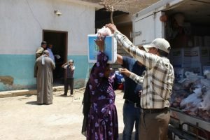 الباقيات الصالحات توزع لحوم الاضاحى1