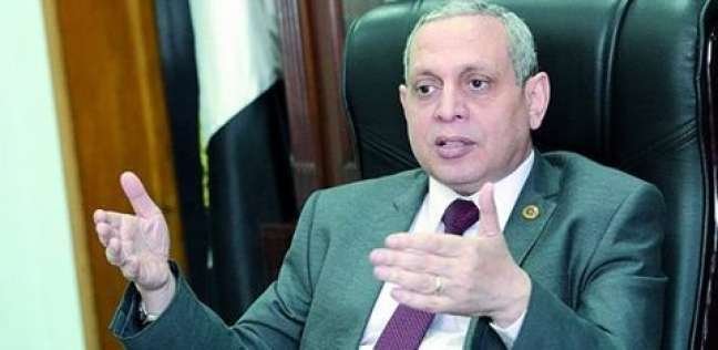 رئيس "الجمارك": لا صحة بشأن تربح بعض المستوردين من قرار "إعفاء الدواجن"